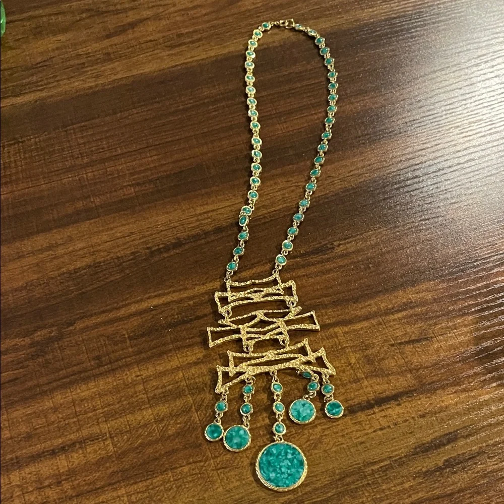 Elegant Gold and Turquoise Necklace